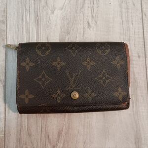 Louis Vuitton, Mono Brown Leather, Bi-fold Compact Wallet